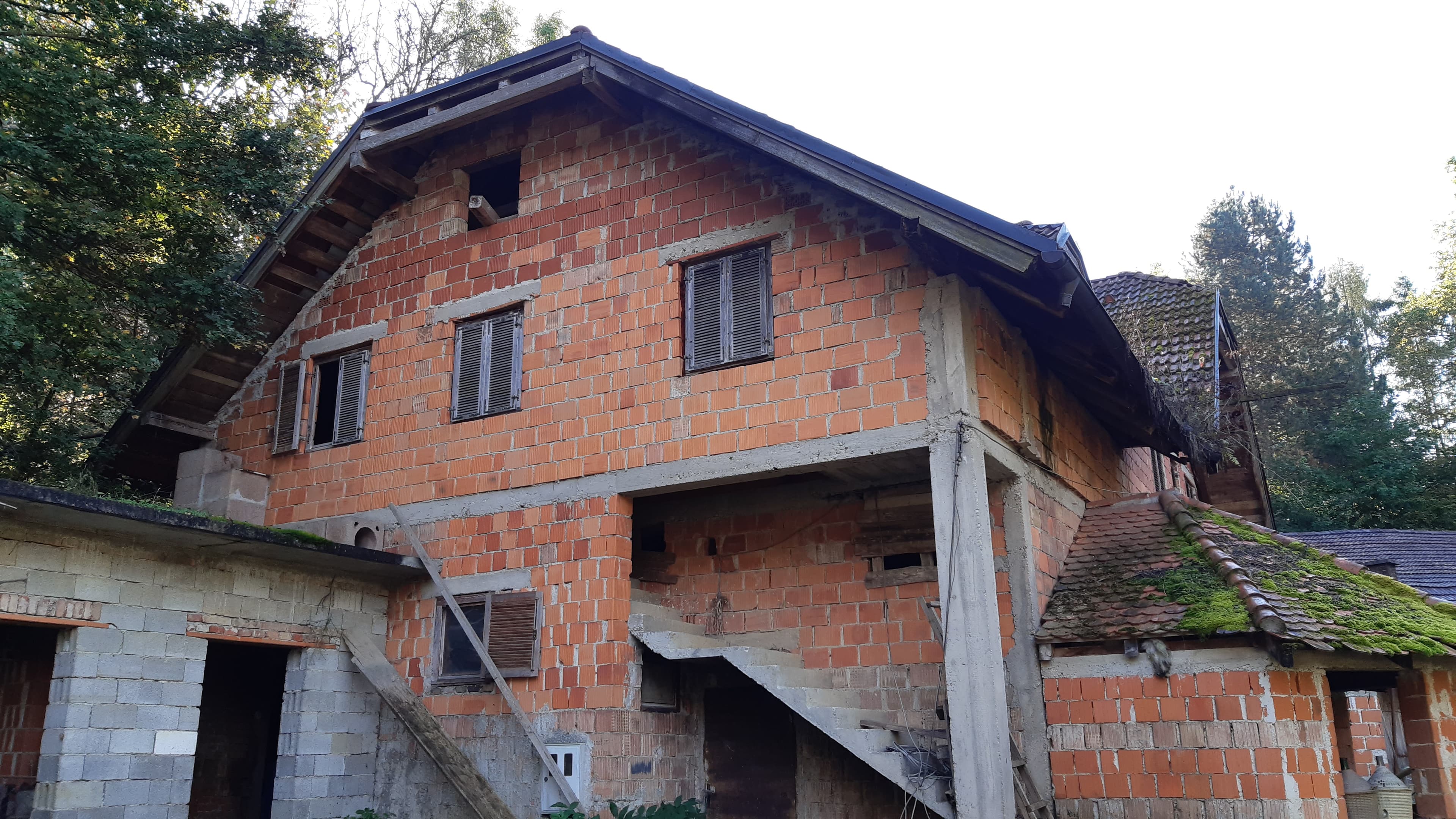 Stavba, Pesnica pri Mariboru